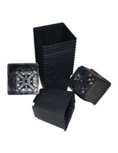 MACETA TEKU CUADRADA NEGRA 7X7X8 (0,23L) (100 UNDS)